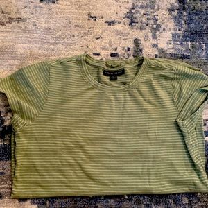 A Pea in the Pod Maternity T-shirt Green and White Stripe Medium